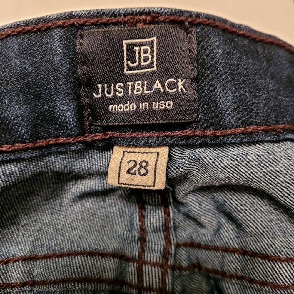 Just Black Made is USA Womens Size 28 Jeans